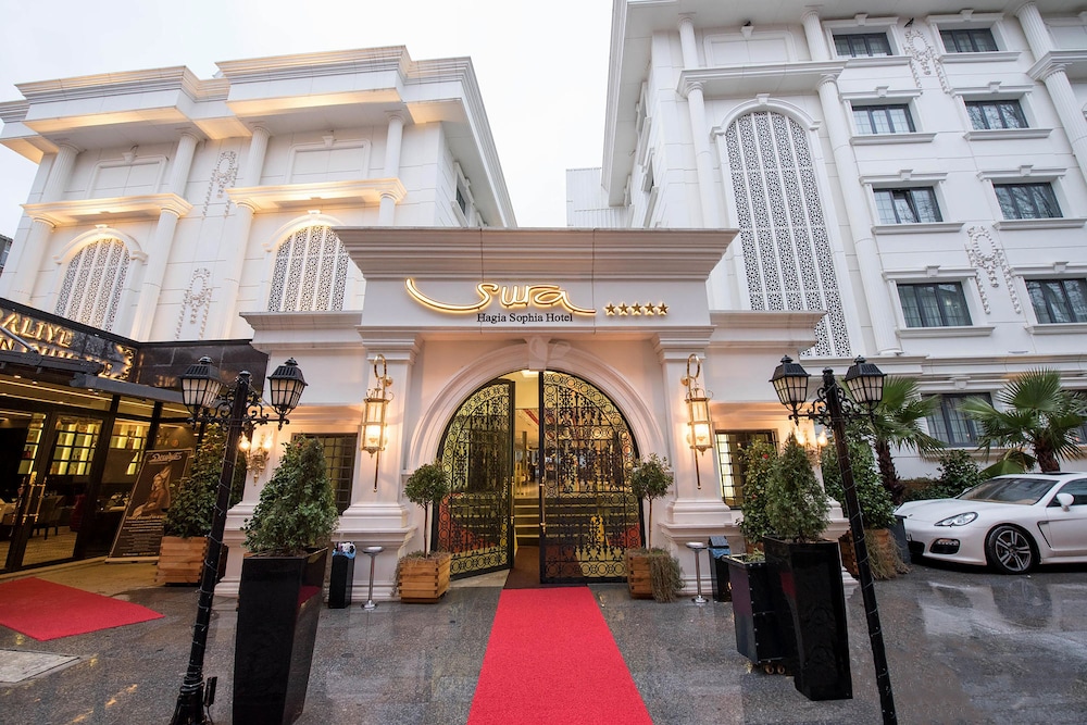 Sura Hagia Sophia Hotel — Hotel building in Istanbul, Istanbul