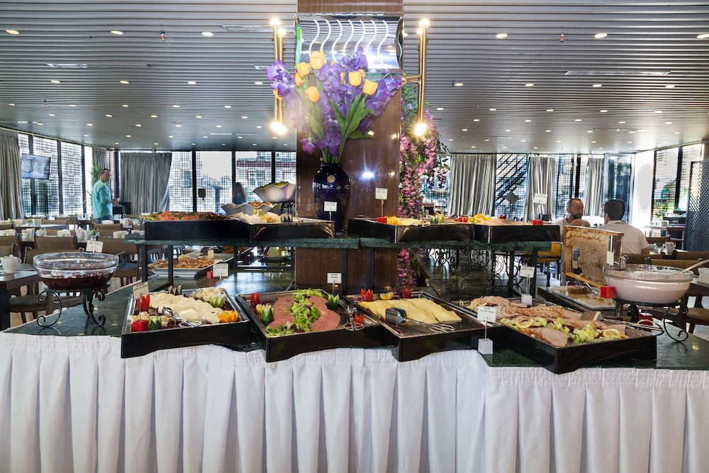 Sura Hagia Sophia Hotel — Restaurant & bars in Istanbul, Istanbul