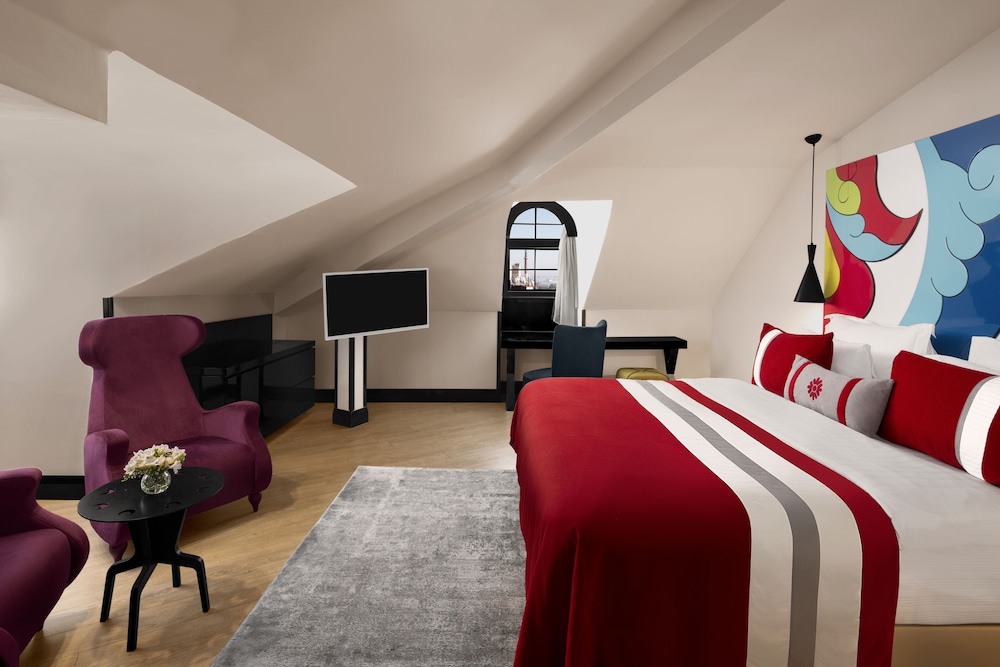 Sura Hagia Sophia Hotel — Hotel rooms in Istanbul, Istanbul