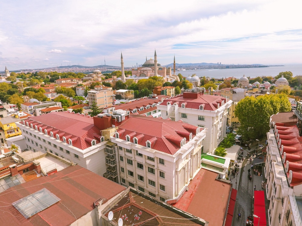 Sura Hagia Sophia Hotel — Attractions in the area in Istanbul, Istanbul