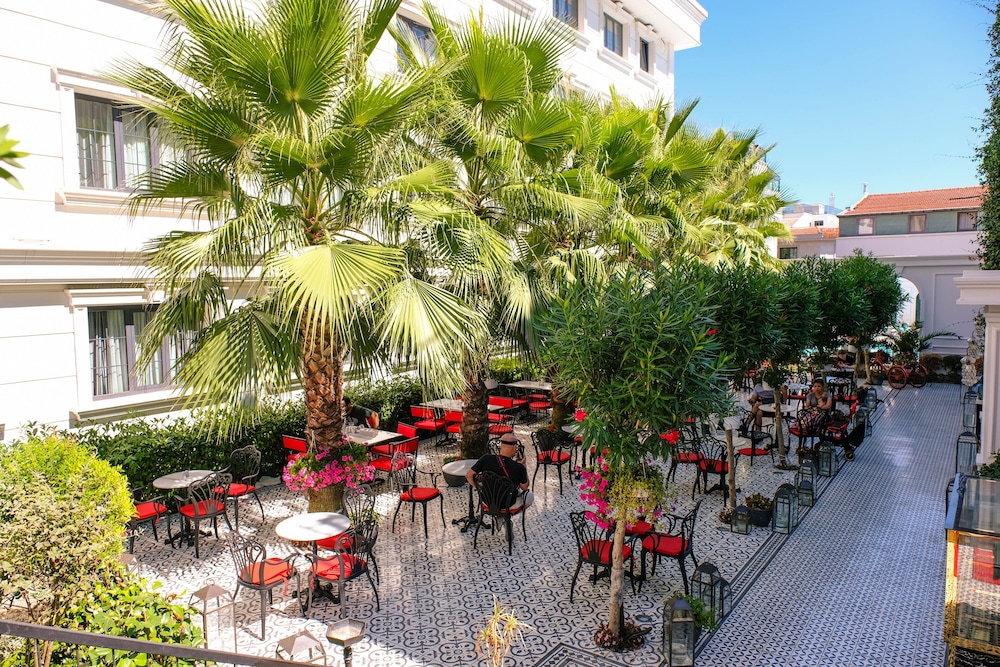 Sura Hagia Sophia Hotel — Restaurant & bars in Istanbul, Istanbul