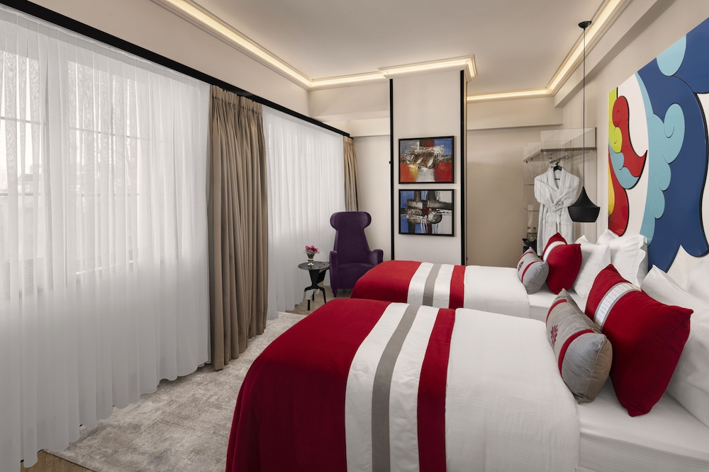 Sura Hagia Sophia Hotel — Hotel rooms in Istanbul, Istanbul