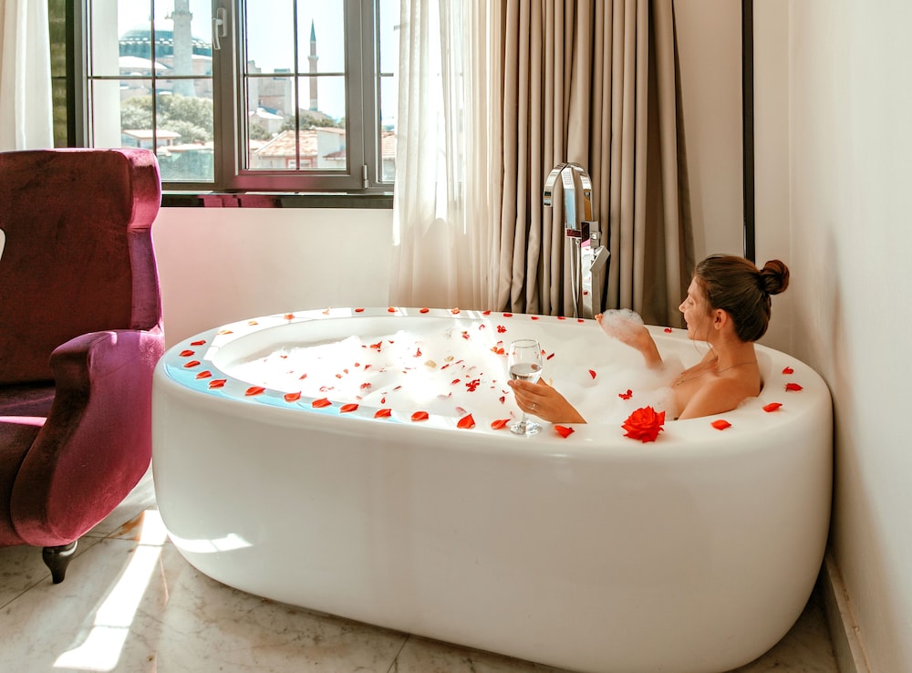 Sura Hagia Sophia Hotel — Hotel rooms in Istanbul, Istanbul