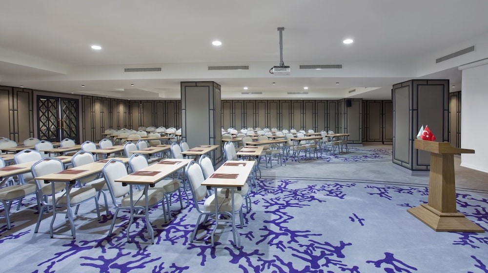 Sura Hagia Sophia Hotel — Restaurant & bars in Istanbul, Istanbul