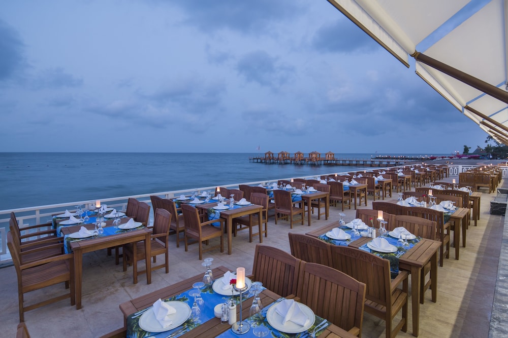 Nirvana Mediterranean Excellence – Ultra All Inclusive — Restaurant in Kemer