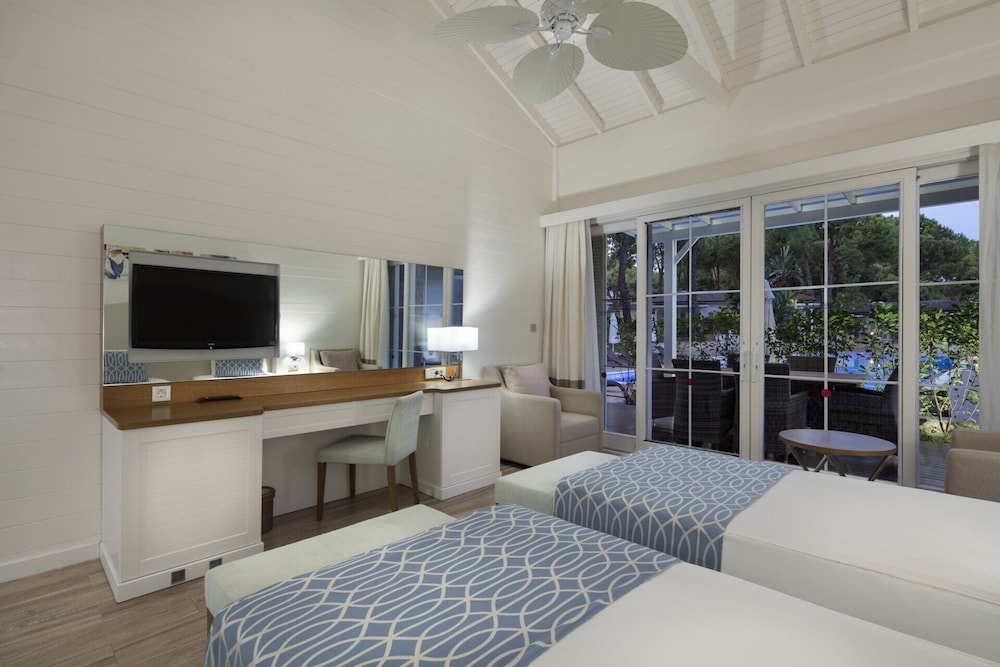 Nirvana Mediterranean Excellence – Ultra All Inclusive — Rooms in Kemer