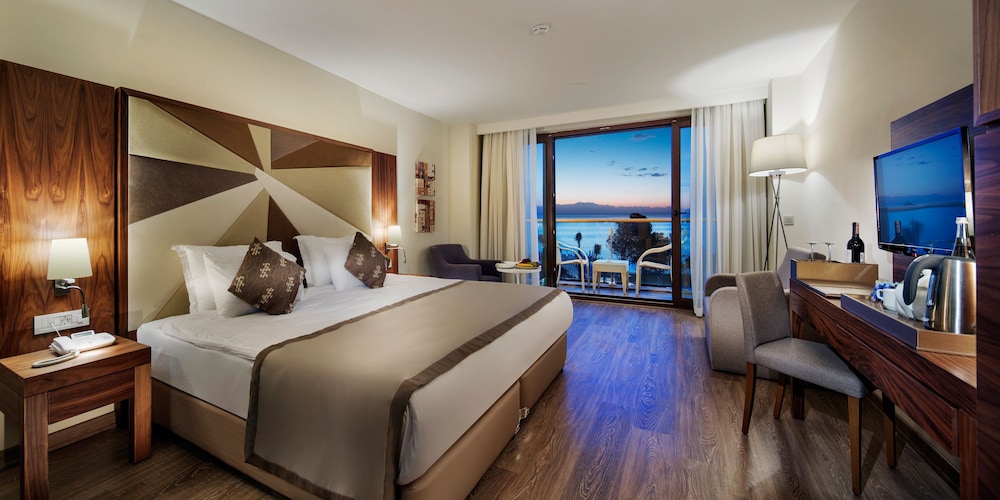 Nirvana Mediterranean Excellence – Ultra All Inclusive — Rooms in Kemer