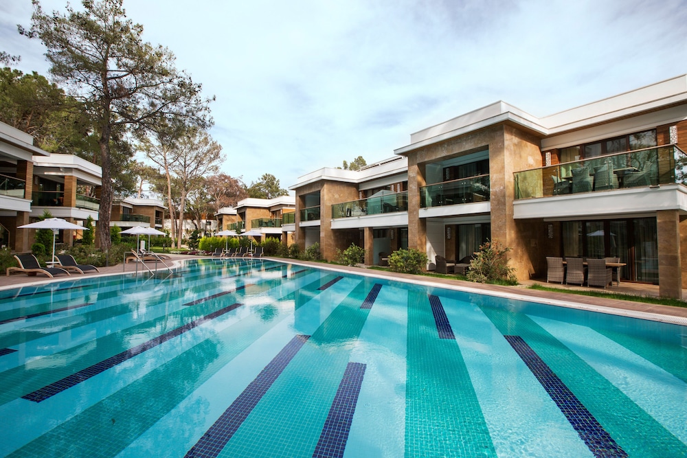 Nirvana Mediterranean Excellence – Ultra All Inclusive — Pool in Kemer