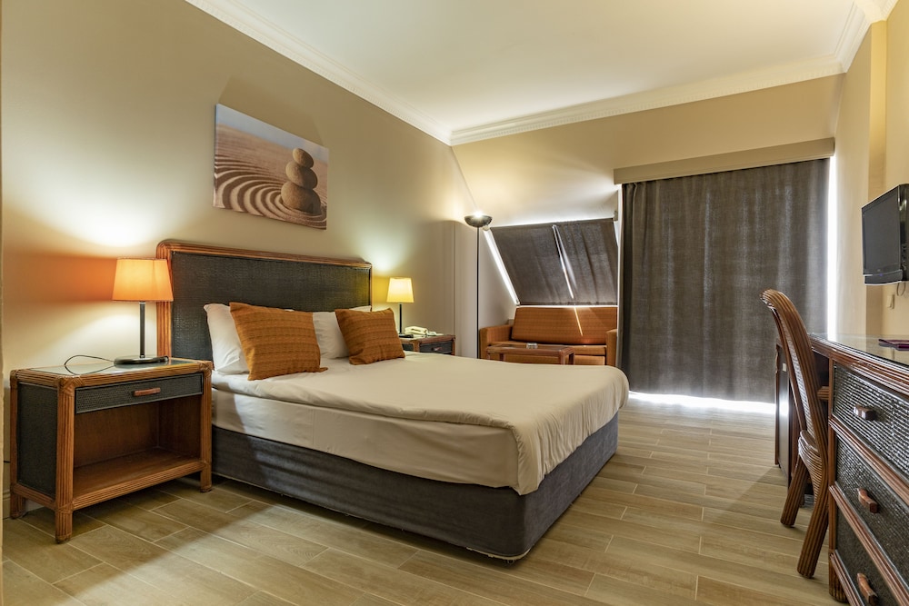 Queen's Park Resort Goynuk - All Inclusive — Hotel rooms in Kemer