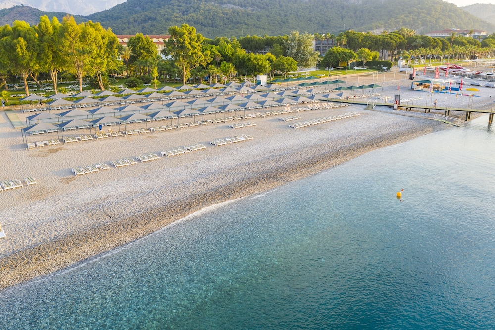 Queen's Park Resort Goynuk - All Inclusive — Beach in Kemer