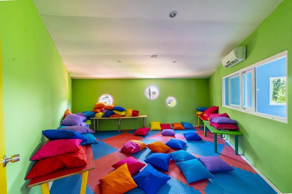 Queen's Park Resort Goynuk - All Inclusive — Attractions for children in Kemer