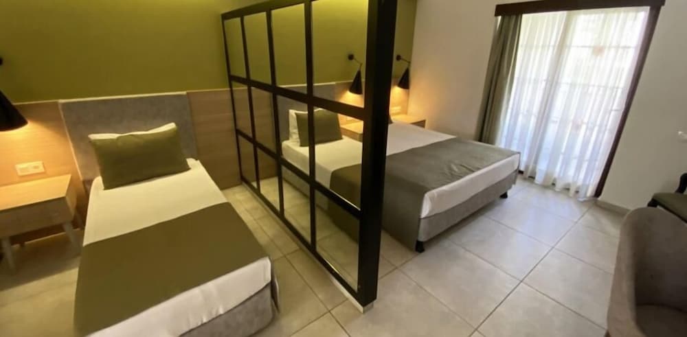 Queen's Park Resort Goynuk - All Inclusive — Hotel rooms in Kemer