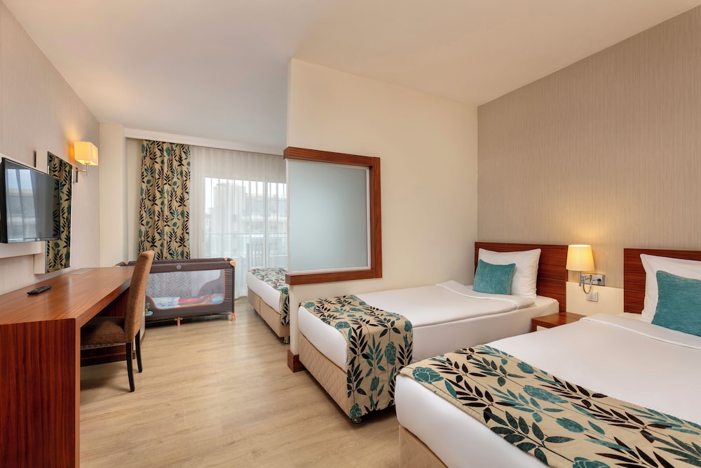 Greenwood Kemer Resort - All inclusive — Hotel rooms in Kemer