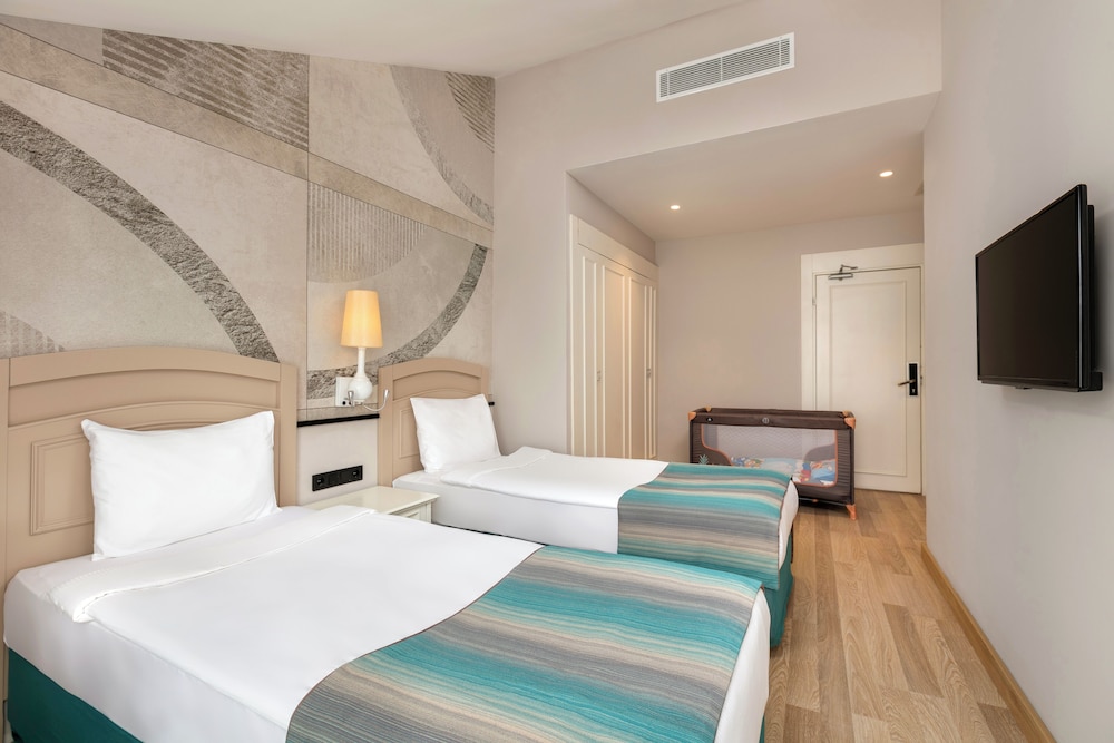 Greenwood Kemer Resort - All inclusive — Hotel rooms in Kemer
