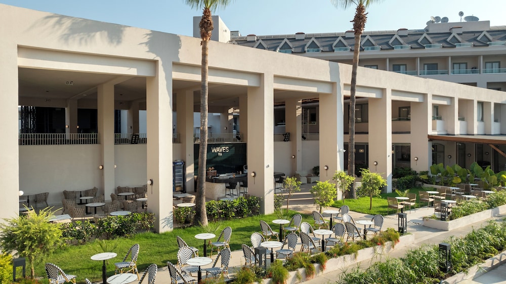 Greenwood Kemer Resort - All inclusive — Hotel building in Kemer