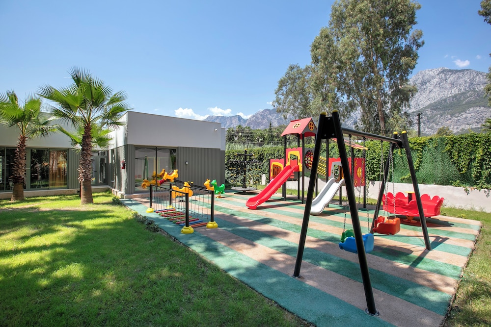 Greenwood Kemer Resort - All inclusive — Attractions for children in Kemer