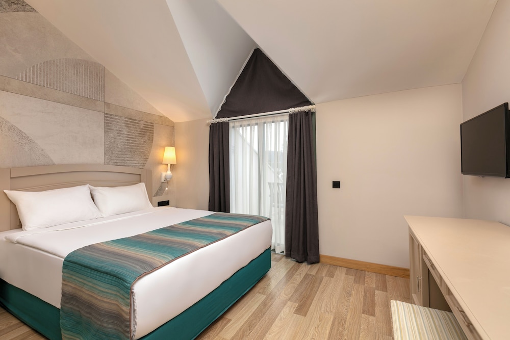Greenwood Kemer Resort - All inclusive — Hotel rooms in Kemer