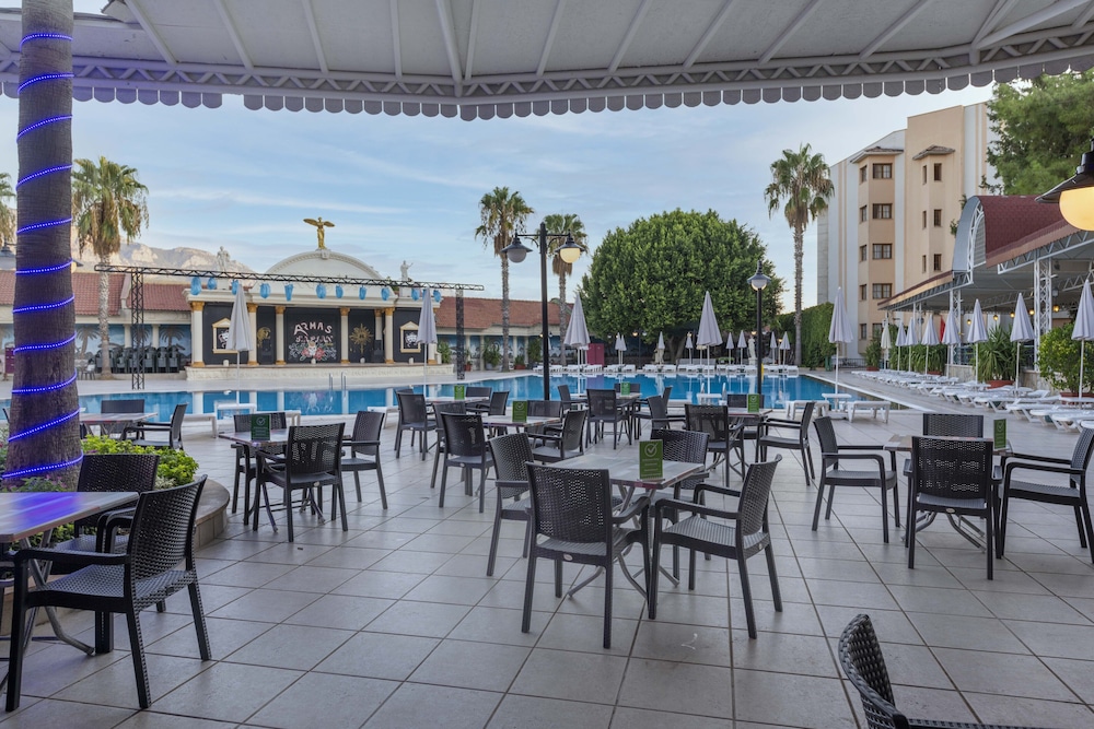 Armas Kaplan Paradise - All Inclusive — Pool in Kemer