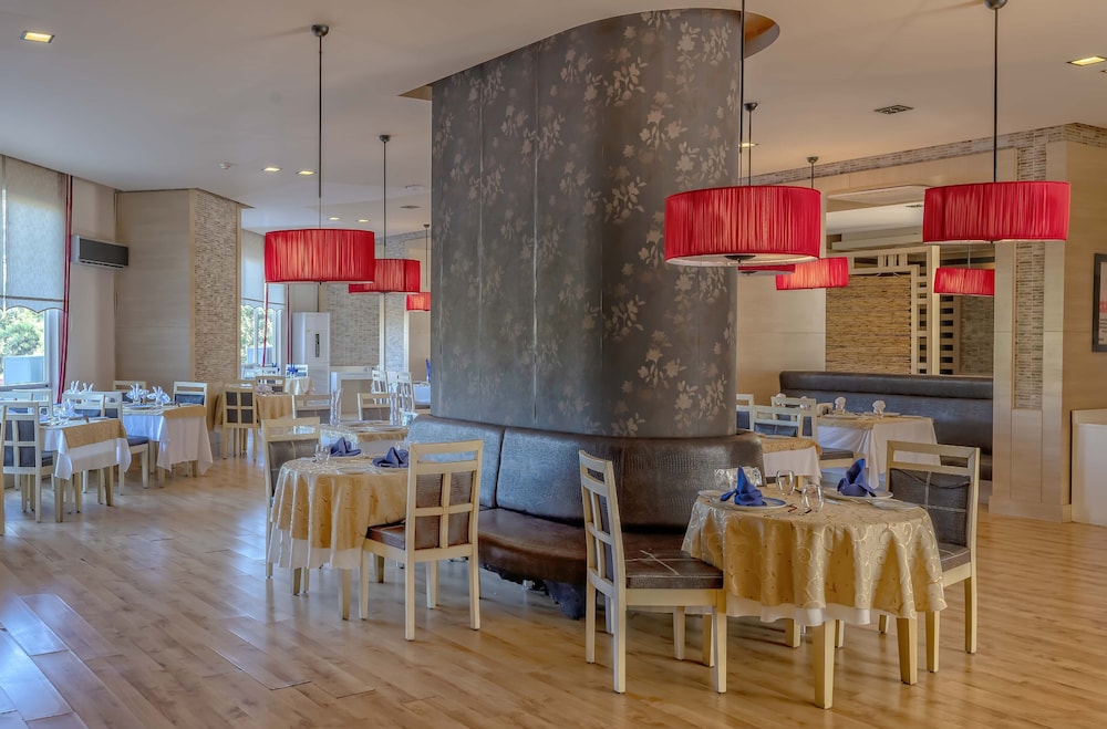 Armas Kaplan Paradise - All Inclusive — Restaurant in Kemer