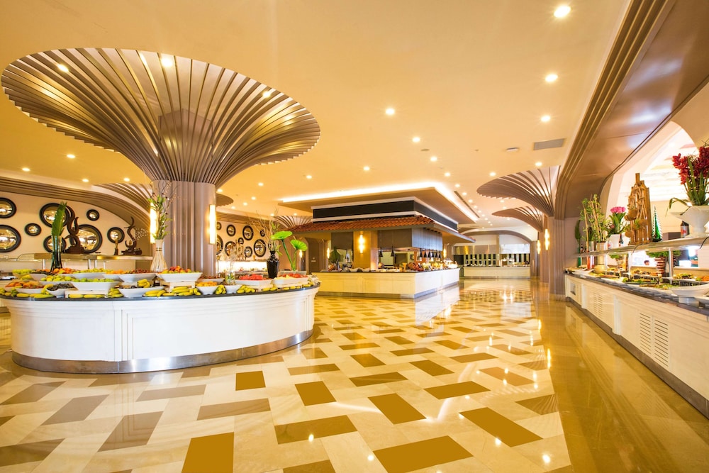 Sherwood Exclusive Kemer — Restaurant & bars in Kemer