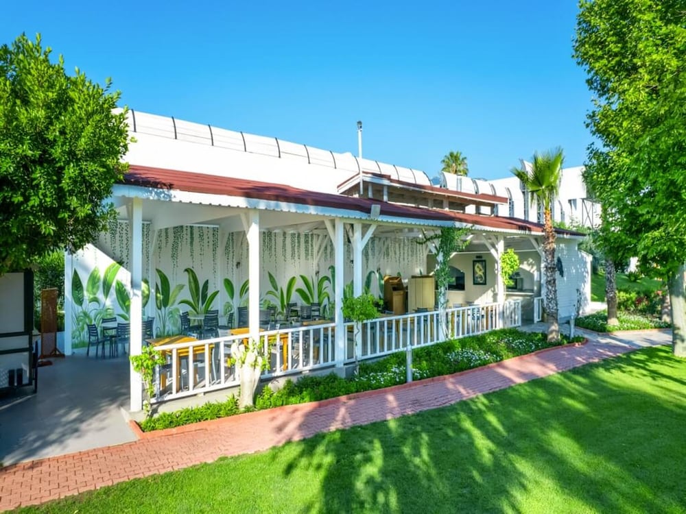 Le Jardin Resort Holiday Village - All inclusive — Restaurant & bars in Kemer