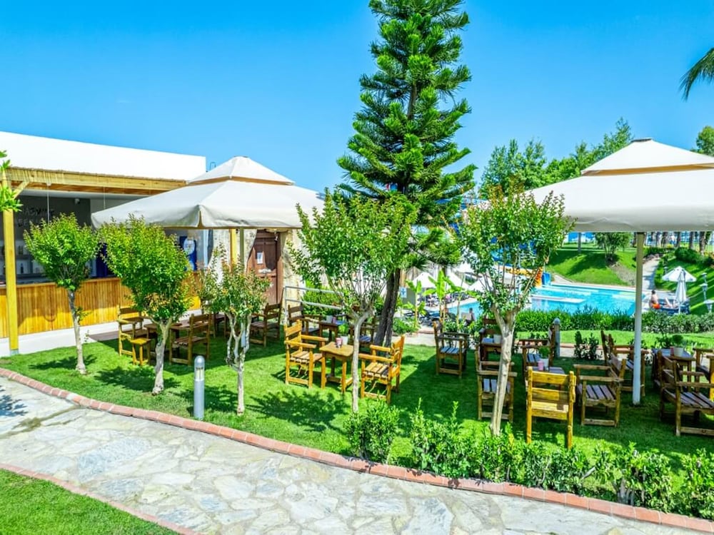 Le Jardin Resort Holiday Village - All inclusive — Restaurant & bars in Kemer