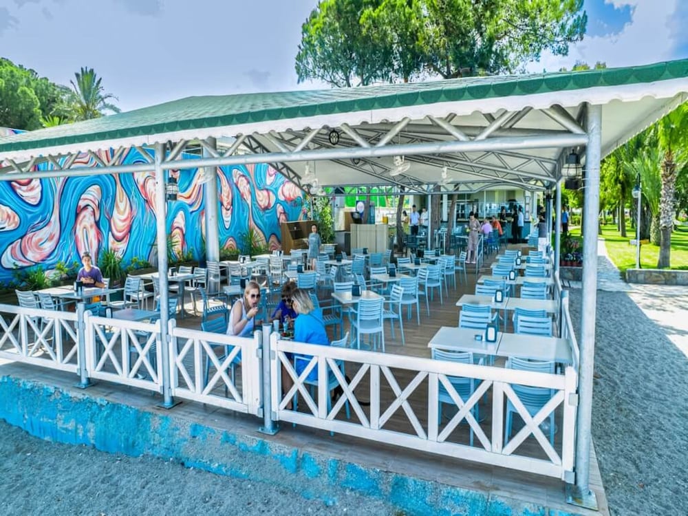 Le Jardin Resort Holiday Village - All inclusive — Restaurant & bars in Kemer