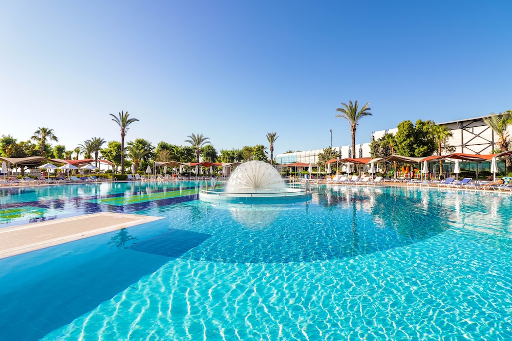 Le Jardin Resort Holiday Village - All inclusive — Swimming pool in Kemer
