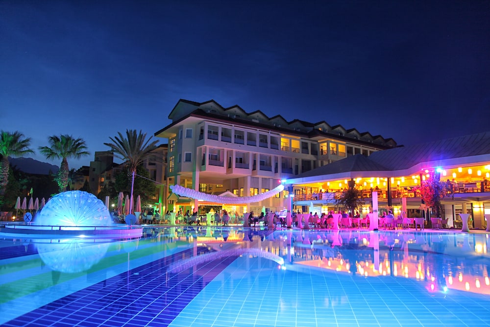 Le Jardin Resort Holiday Village - All inclusive — Swimming pool in Kemer