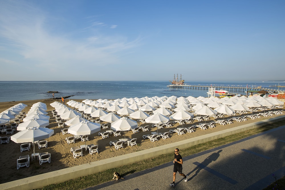 The Sense De Luxe – All Inclusive — Beach in Side