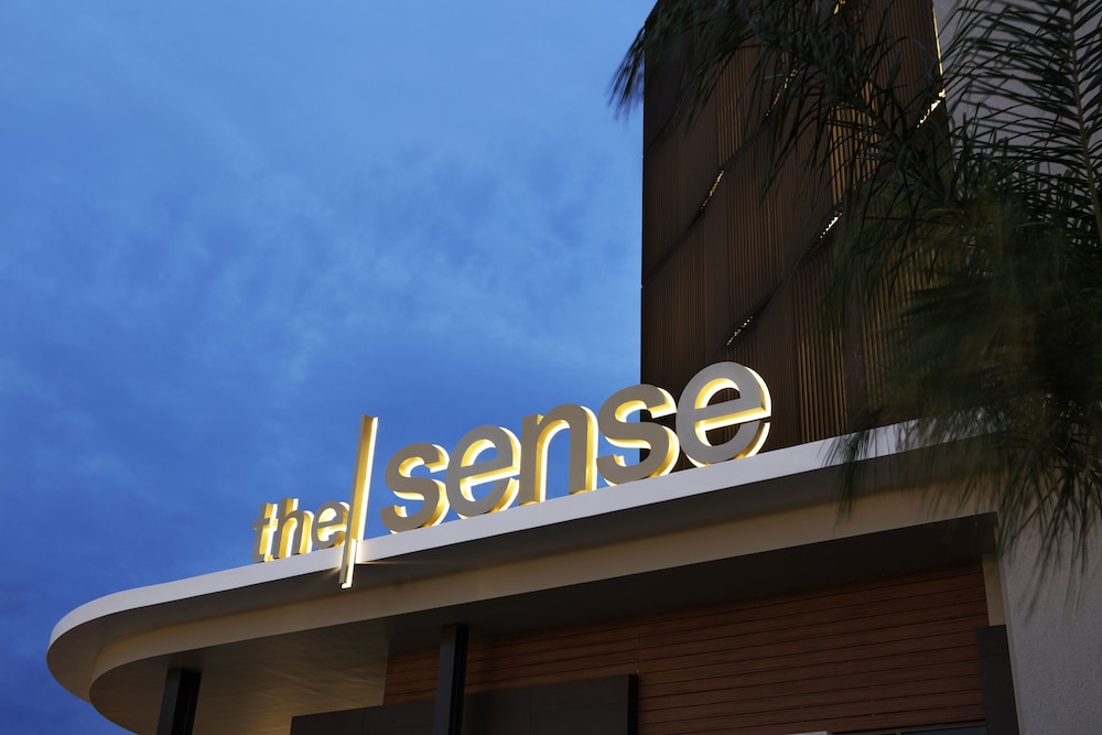 The Sense De Luxe – All Inclusive — Hotel building in Side