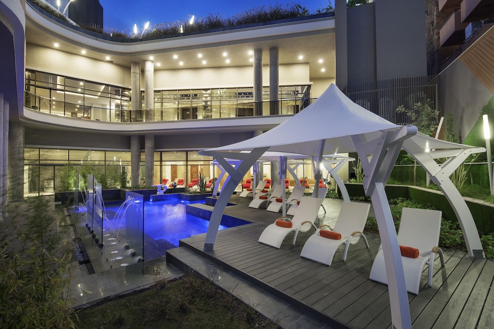 The Sense De Luxe – All Inclusive — Swimming pool in Side