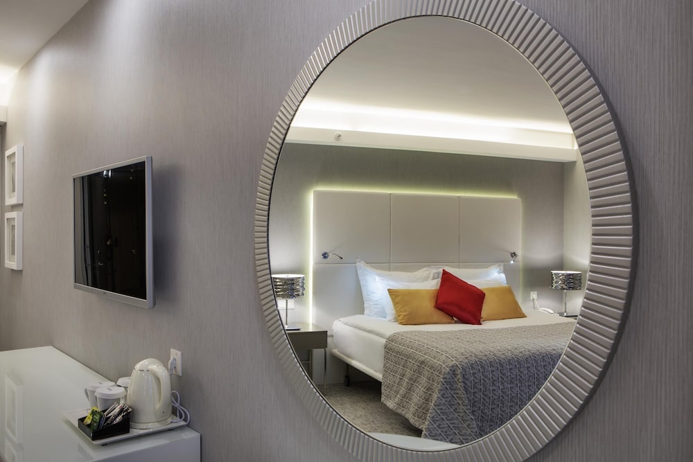 The Sense De Luxe – All Inclusive — Hotel rooms in Side