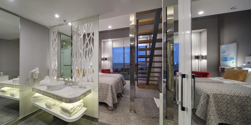 The Sense De Luxe – All Inclusive — Hotel rooms in Side