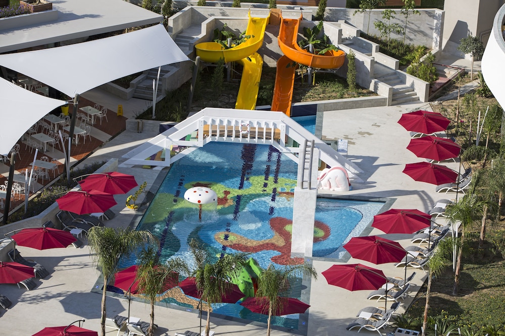 The Sense De Luxe – All Inclusive — Swimming pool in Side
