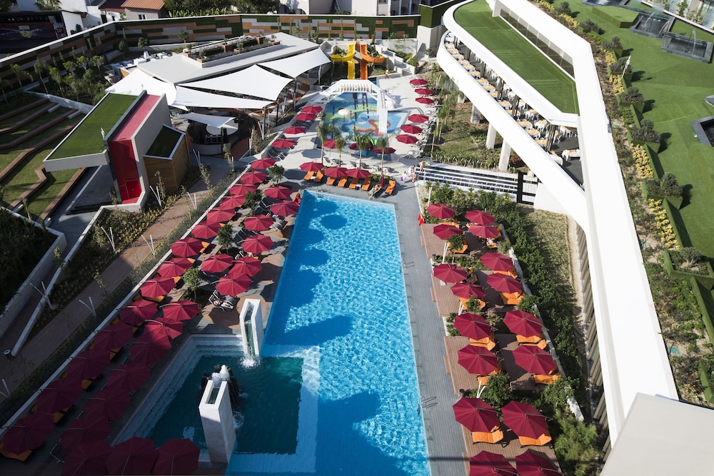 The Sense De Luxe – All Inclusive — Swimming pool in Side