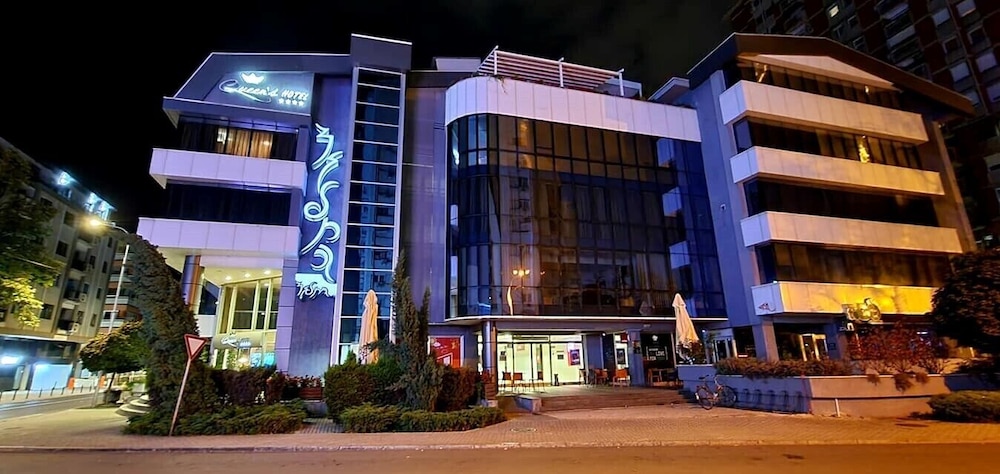 Queen's Hotel