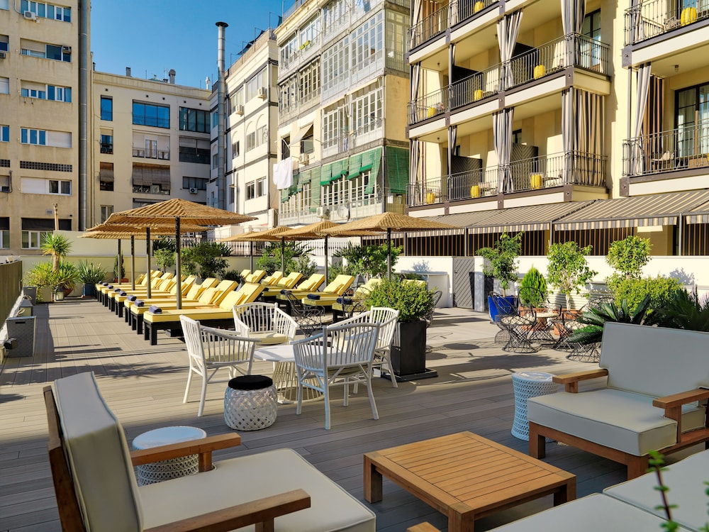 H10 Metropolitan — Hotel building in Barcelona, Catalonia