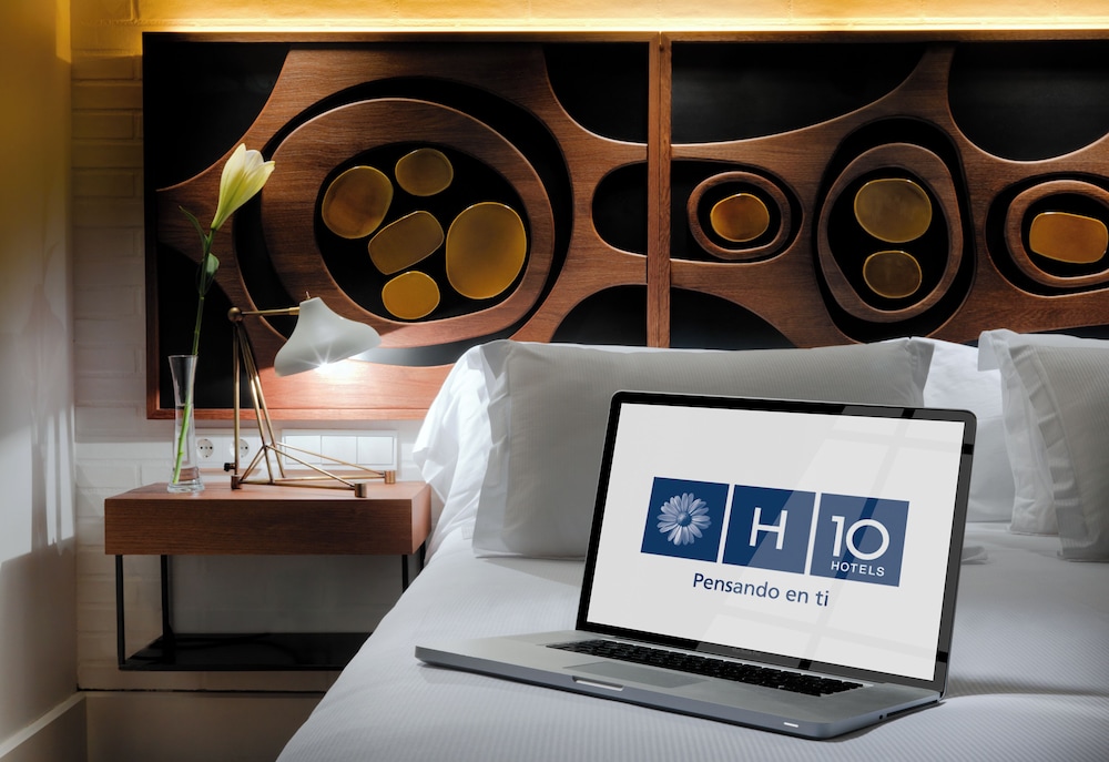H10 Metropolitan — Hotel rooms in Barcelona, Catalonia