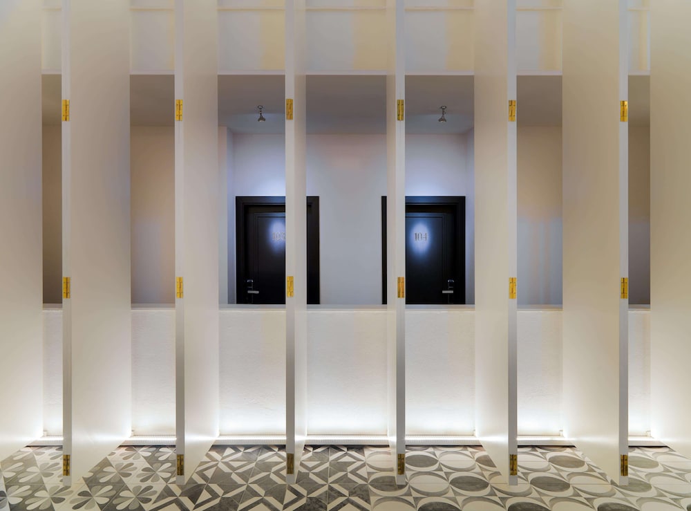 H10 Metropolitan — Hotel building in Barcelona, Catalonia