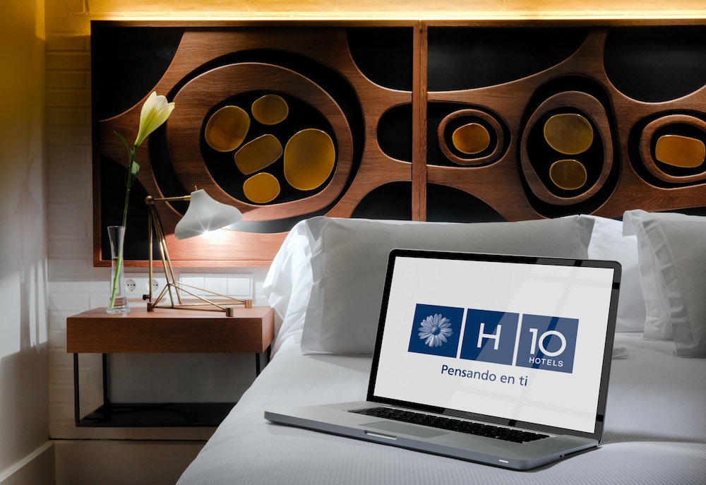 H10 Metropolitan — Hotel rooms in Barcelona, Catalonia