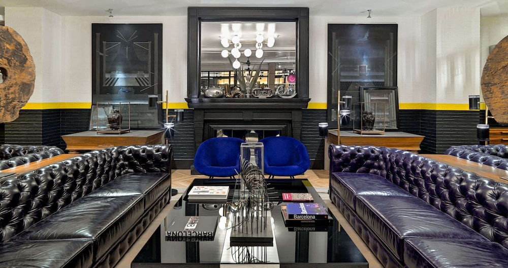 H10 Metropolitan — Hotel building in Barcelona, Catalonia