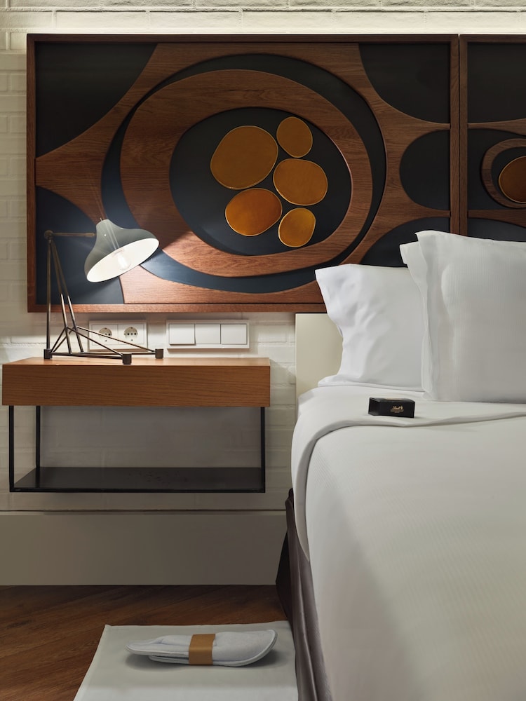 H10 Metropolitan — Hotel rooms in Barcelona, Catalonia