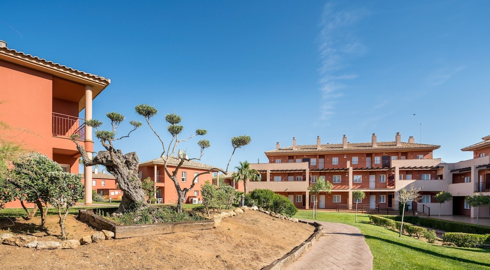 Aparthotel ILUNION Sancti Petri — Hotel building in Chiclana de la Frontera, Andalusia