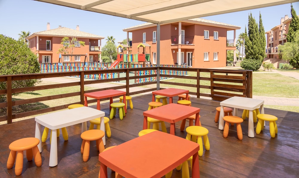 Aparthotel ILUNION Sancti Petri — Attractions for children in Chiclana de la Frontera, Andalusia