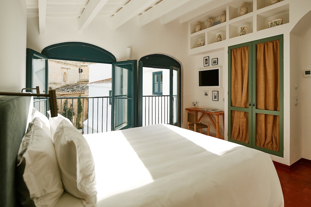 Hotel Faustino Gran - Relais & Chateaux — Hotel rooms in Ciutadella de Menorca, Balearic Islands