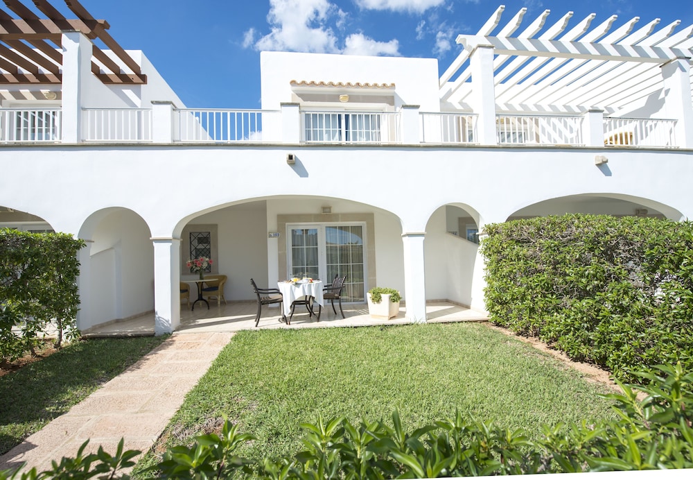Ona Village Cala d'Or — Hotel building in Cala d´Or, Balearic Islands