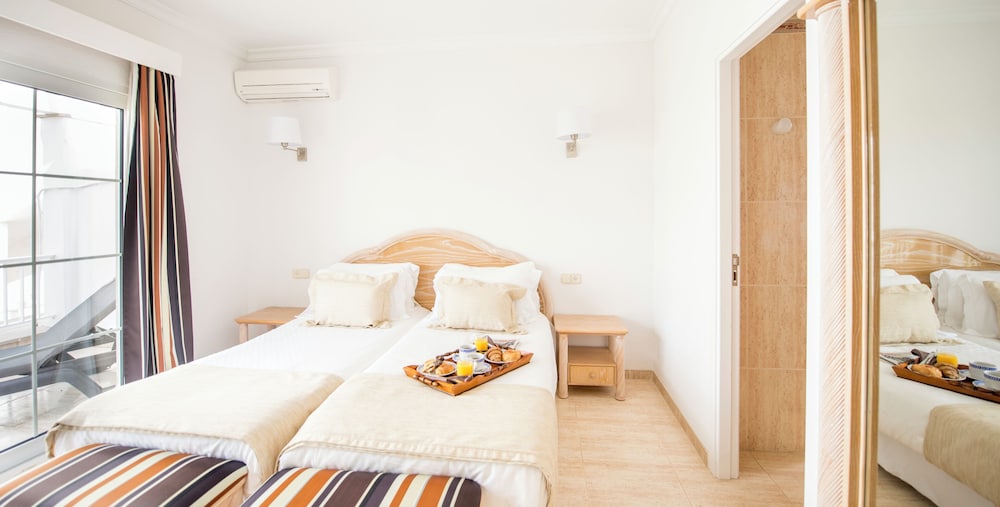 Ona Village Cala d'Or — Hotel rooms in Cala d´Or, Balearic Islands