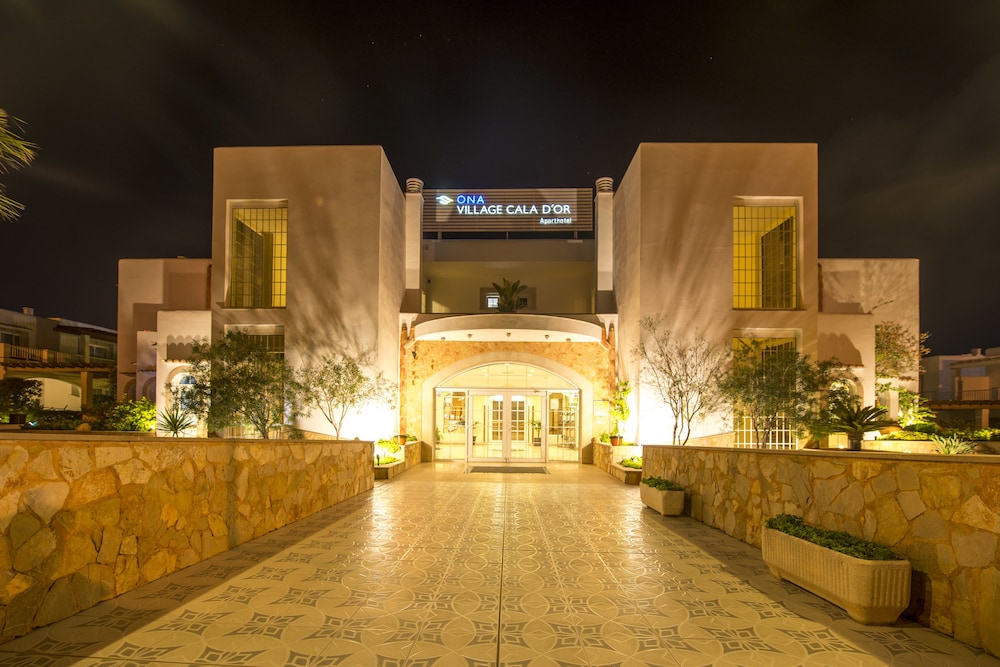 Ona Village Cala d'Or — Hotel building in Cala d´Or, Balearic Islands