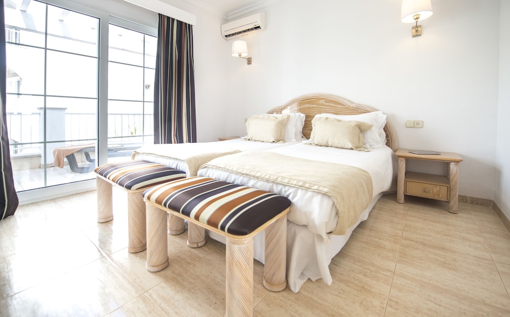 Ona Village Cala d'Or — Hotel rooms in Cala d´Or, Balearic Islands